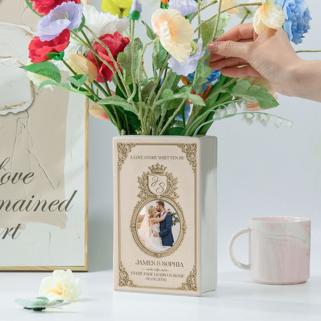A-Love-Story-Custom-Anniversary-Wedding-Gifts-For-Couple-Gifts-For-Her-Personalized-Vase-1